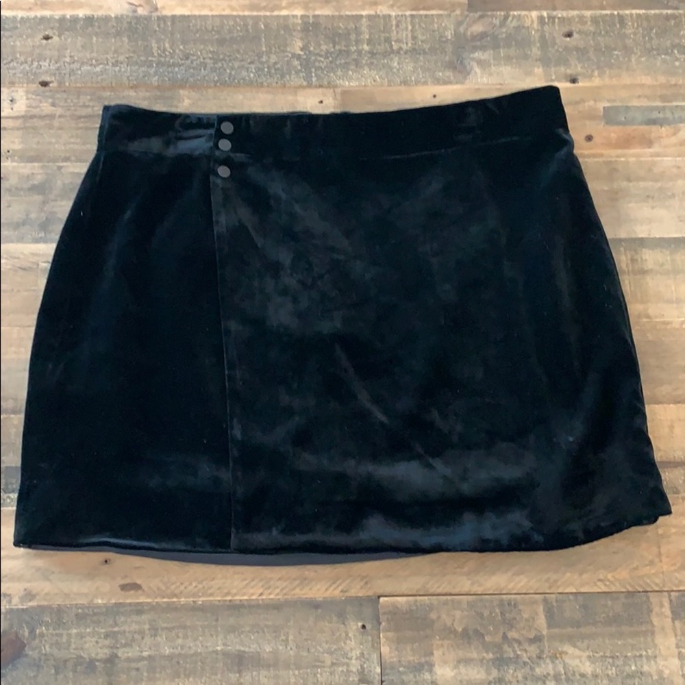 BCBG Maxazria Velvet Wrap Skirt, Large